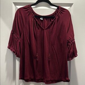 Women's Burgundy Top